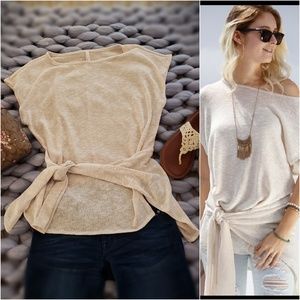 🌼Boutique🌼 Chic Side-tie Top